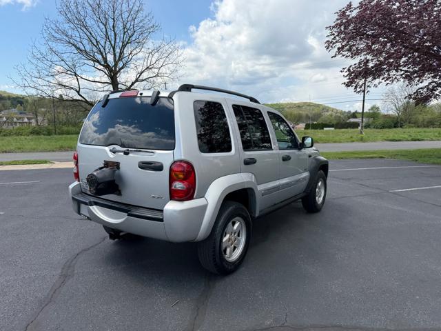 2006 Jeep Liberty Sport 4WD