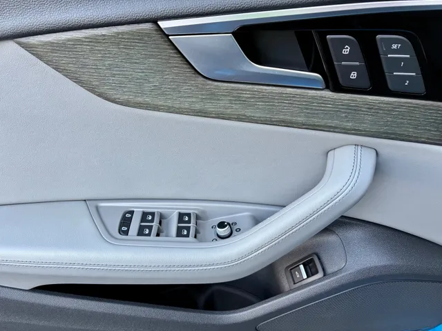 2022 Audi A4 Premium Plus - Photo 12