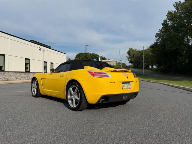 2008 Saturn Sky Red Line