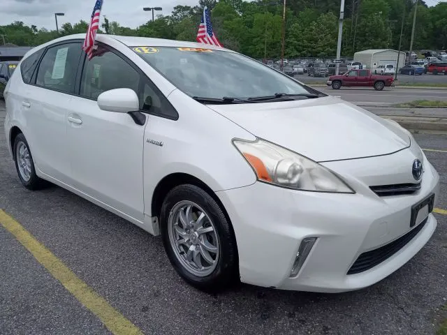 2012 Toyota Prius v Five