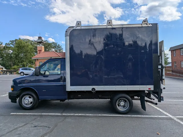 2018 Chevrolet Express Cutaway Base's photo