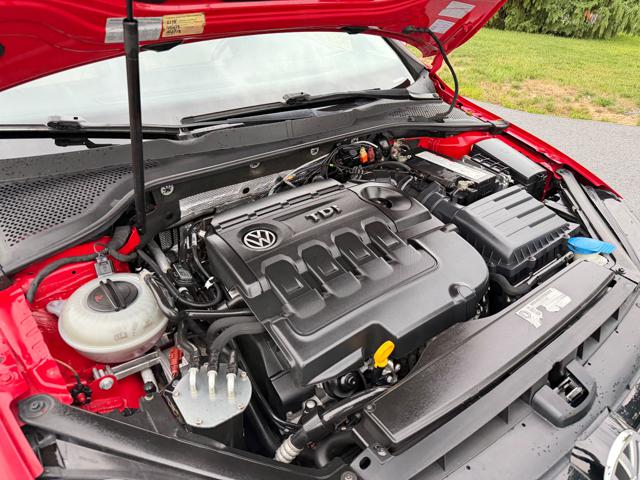 2015 Volkswagen Golf TDI SE