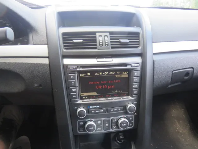 2009 Pontiac G8 Base - Photo 16
