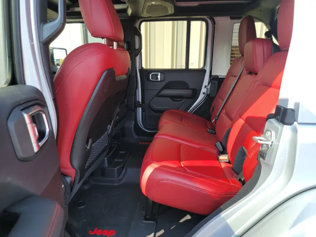 2024 Jeep Wrangler 4-Door Rubicon 392 - Photo 12