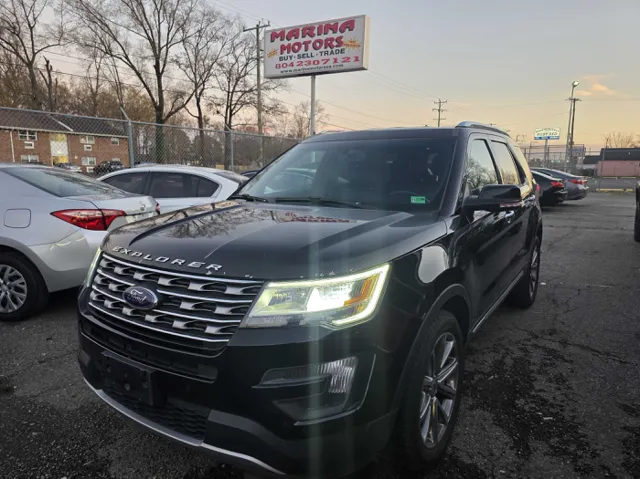 2016 Ford Explorer Limited's photo