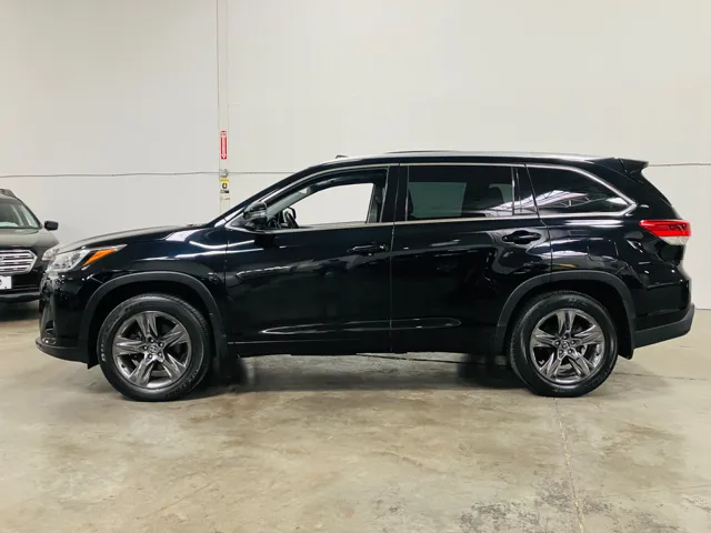 2018 Toyota Highlander Limited photo 4