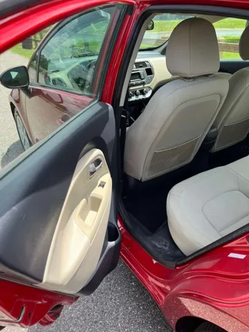 2013 Kia Rio EX - Photo 10