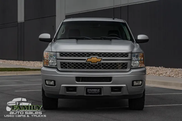 2013 Chevrolet Silverado 2500HD LTZ - Photo 13