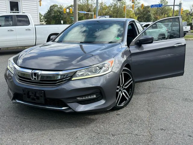 2017 Honda Accord Sport's photo