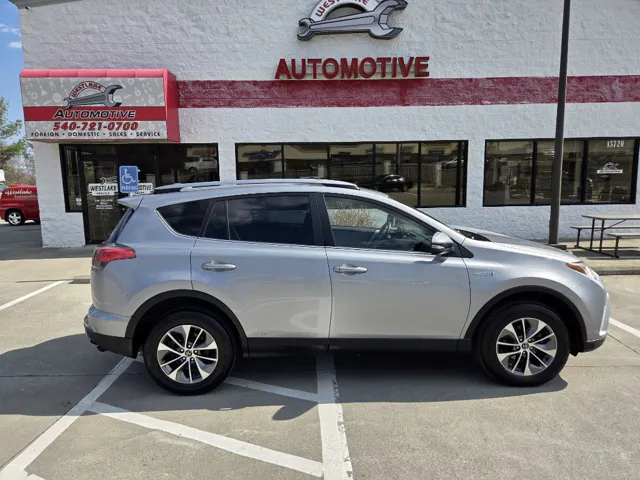 2018 Toyota RAV4 XLE