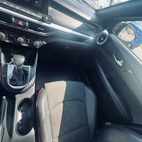 2021 Kia Forte GT - Photo 19