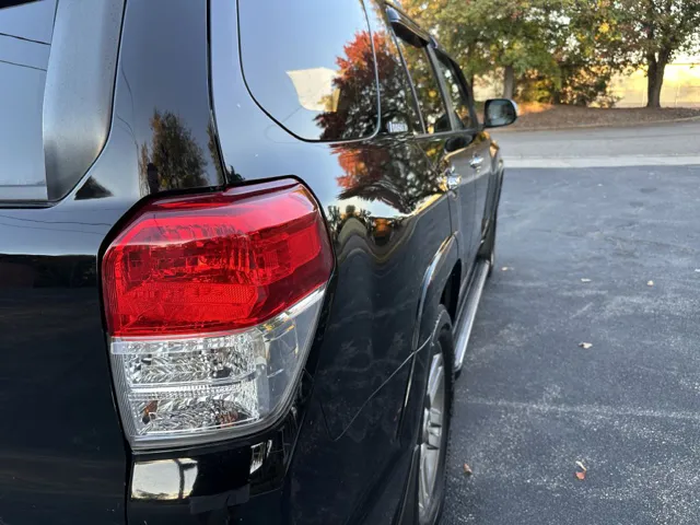 2010 Toyota 4Runner SR5 photo 2