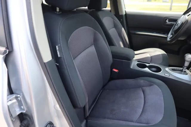 2012 Nissan Rogue SV - Photo 31