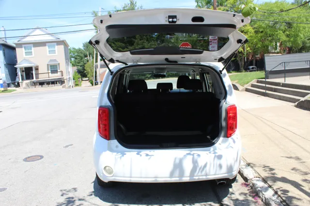 2008 Scion xB photo 8