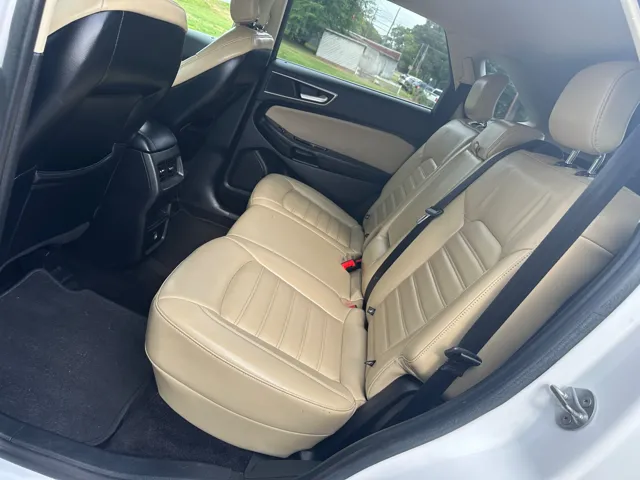 2018 Ford Edge SEL - Photo 11