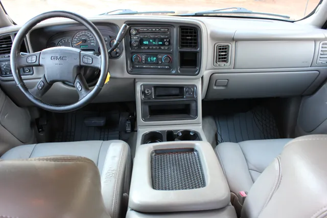 2005 GMC Sierra 2500HD - Photo 28