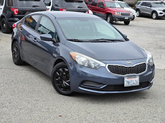 2016 Kia Forte LX's photo