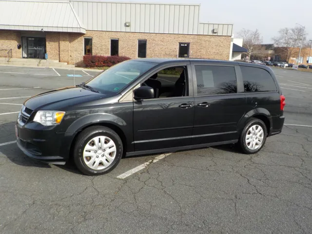 2016 Dodge Grand Caravan SE's photo