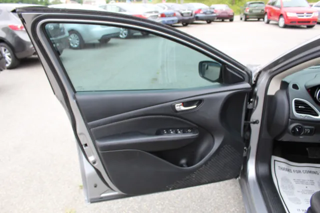 2016 Dodge Dart SE - Photo 11
