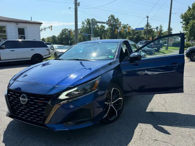 2024 Nissan Altima SR