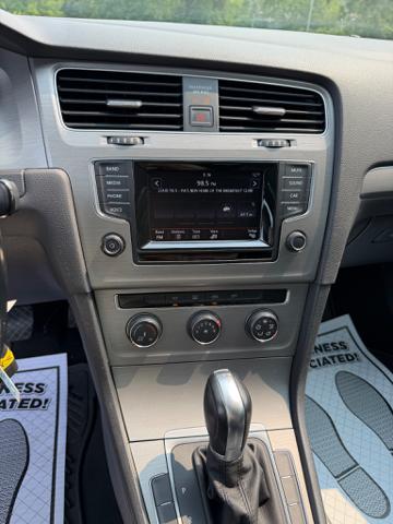 2015 Volkswagen Golf TDI S