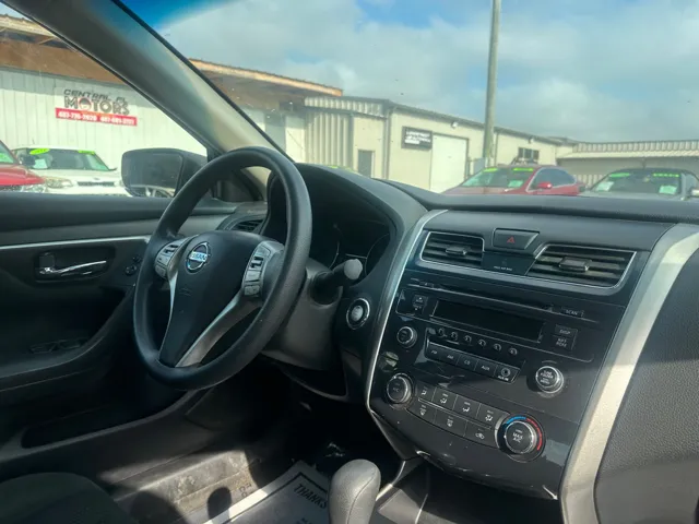 2015 Nissan Altima SV - Photo 8