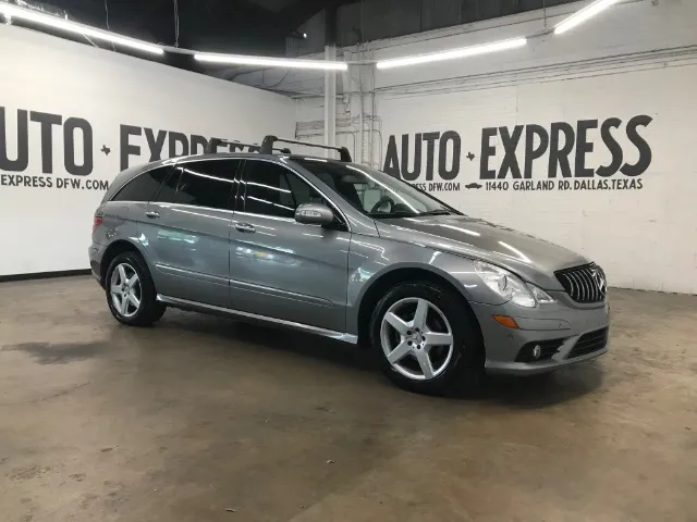 2010 Mercedes-Benz R-Class R350's photo