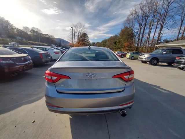 2016 Hyundai Sonata SE - Photo 6