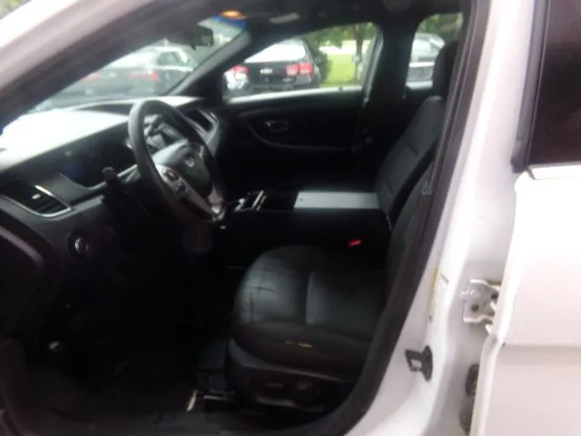 2015 Ford Taurus - Photo 7