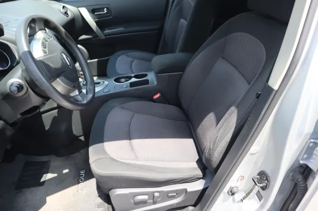 2012 Nissan Rogue SV - Photo 18