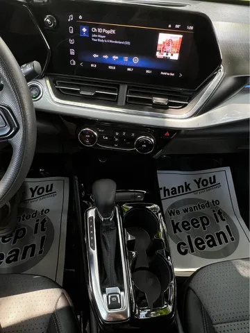 2025 Chevrolet Trax LT - Photo 19