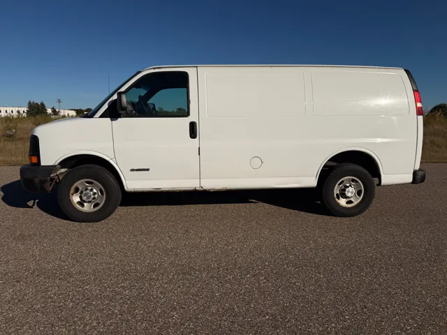 2005 Chevrolet Express 3500 photo 3