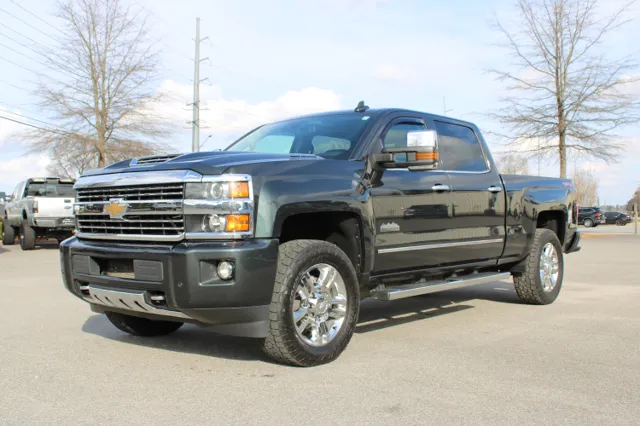 2017 Chevrolet Silverado 2500HD High Country's photo