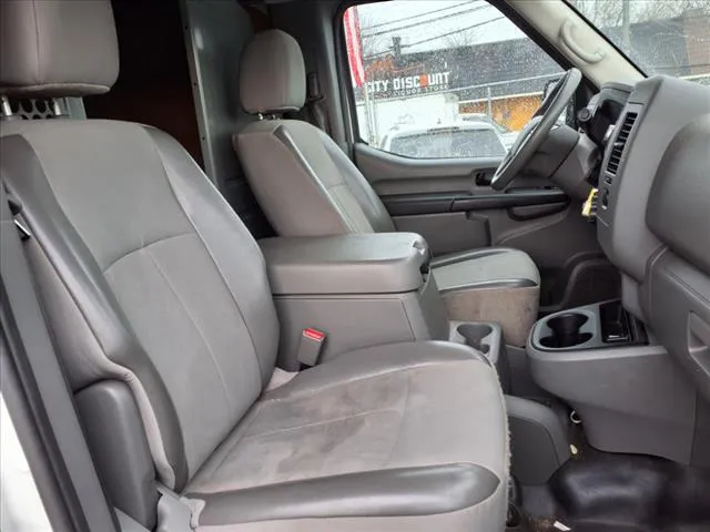 2016 Nissan NV Cargo SV - Photo 10