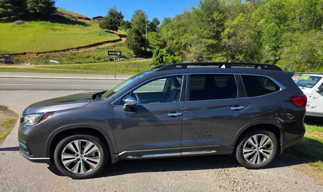 2020 Subaru Ascent Touring's photo