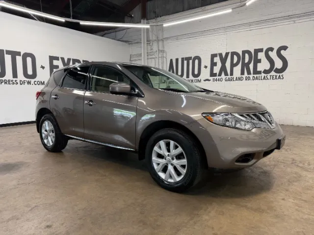 2013 Nissan Murano S AWD's photo