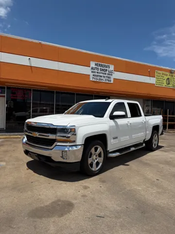 2018 Chevrolet Silverado 1500 LT Crew Cab Short Box's photo