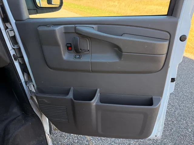 2005 Chevrolet Express 3500 photo 4