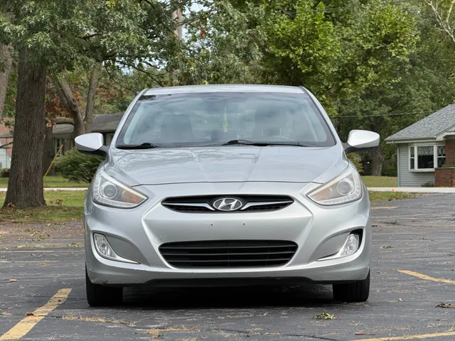 2014 Hyundai Accent GLS - Photo 13
