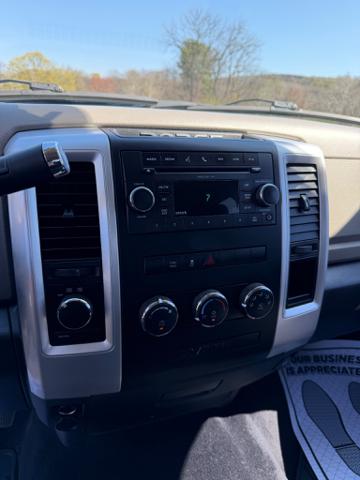 2011 Ram 1500 OUTDOORSMAN Crew Cab 4WD