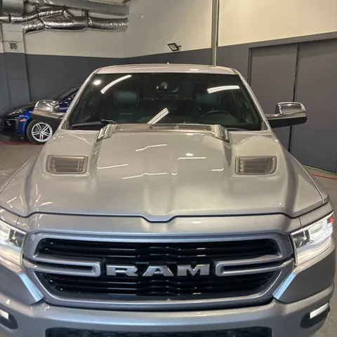 2019 RAM 1500 Laramie 4x4 Crew Cab 5'7's photo