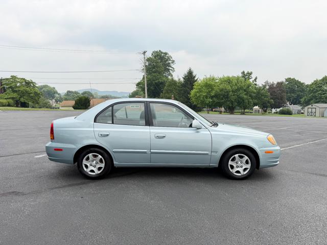 2005 Hyundai Accent GLS 4-Door