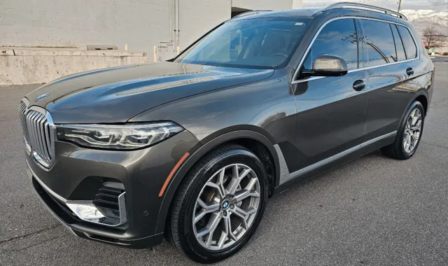 2020 BMW X7 40i