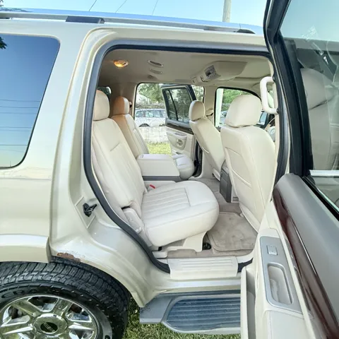 2004 Lincoln Aviator Luxury - Photo 17