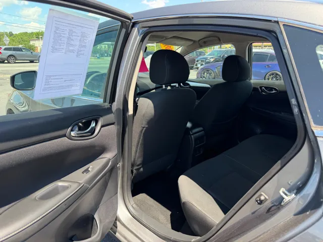 2019 Nissan Sentra S - Photo 10