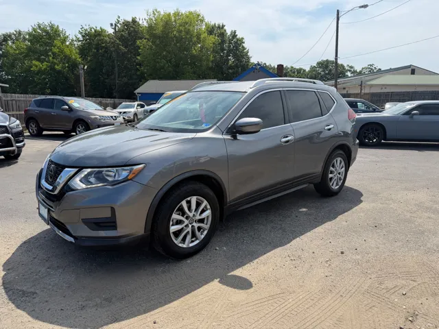 2019 Nissan Rogue SV FWD's photo