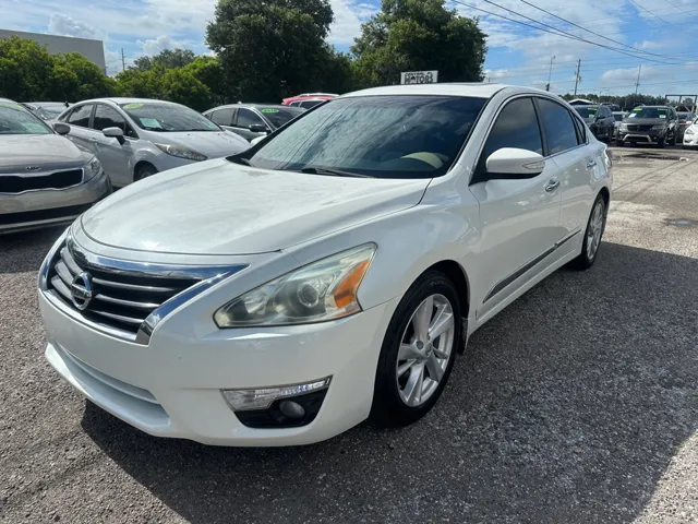 2015 Nissan Altima 2.5 SL's photo