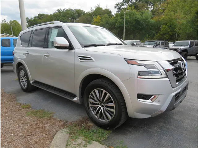 2024 Nissan Armada SL's photo