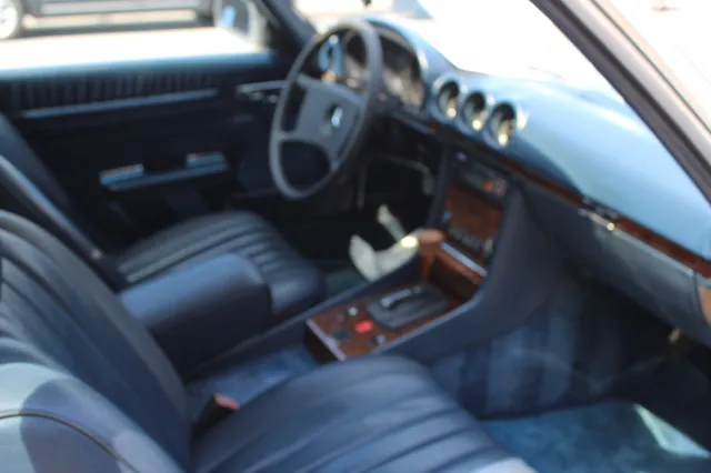 1984 Mercedes Benz 380 photo 9