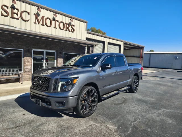 2018 Nissan Titan SV